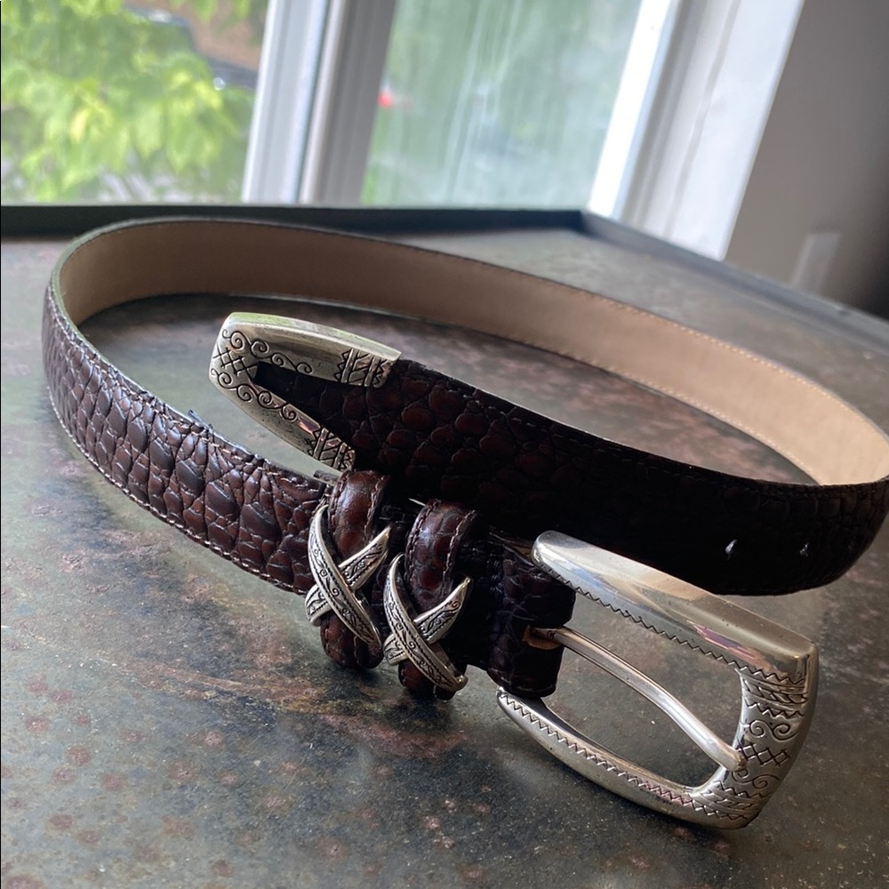 Brighton Ladies Brown Leather Belt with Silver Ornate Metal Buckle. 4B108 S/28